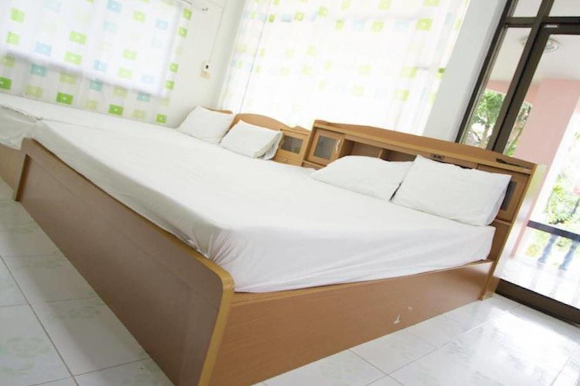 Chaiwat Resort Laem Sing Exterior foto